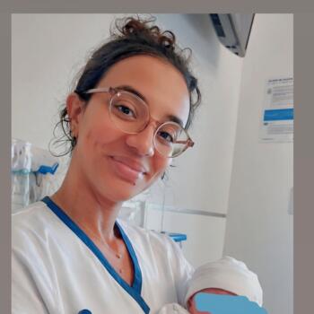 Nounou à Paris: Farah