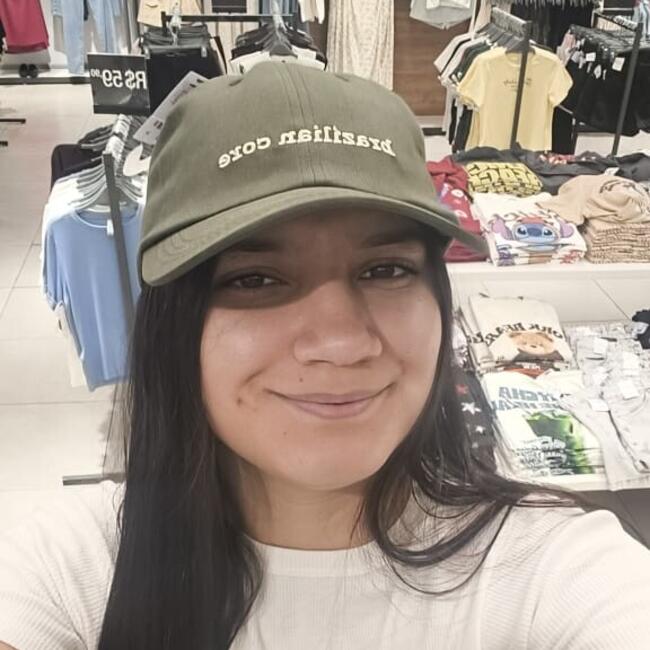 Babysitting job in Brasília: Josiane