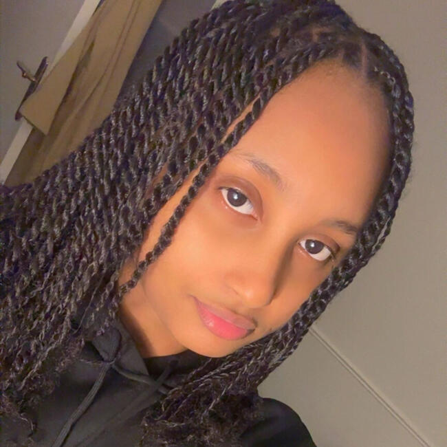 Babysitter in Saint-Denis: Haoua