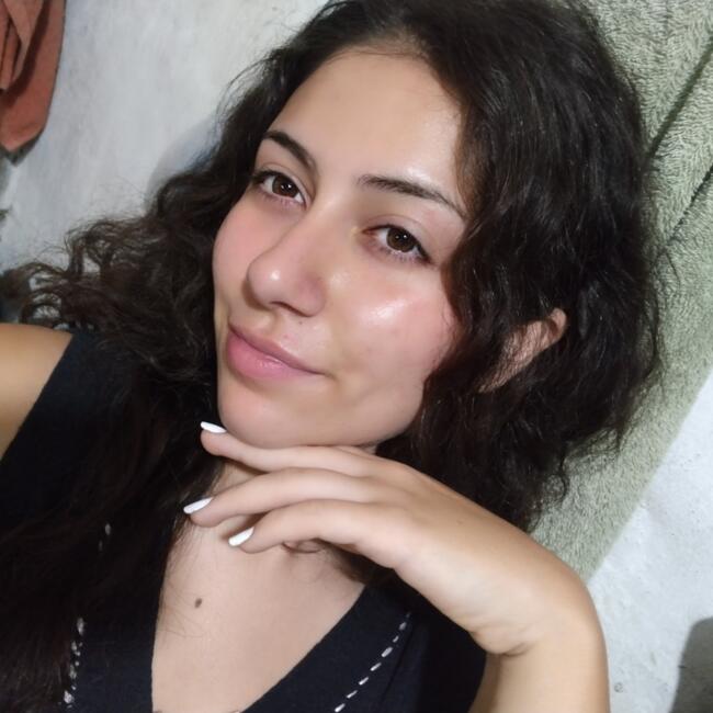 Niñera en Caseros (Buenos Aires): Agustina