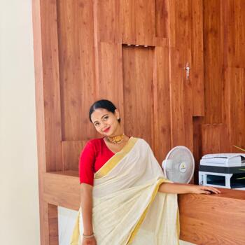 Babysitter Ernākulam (State of Kerala): Dimple