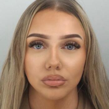 Babysitter in Aubergenville: Andrea