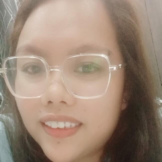 Babysitter in Dubai: Lilian