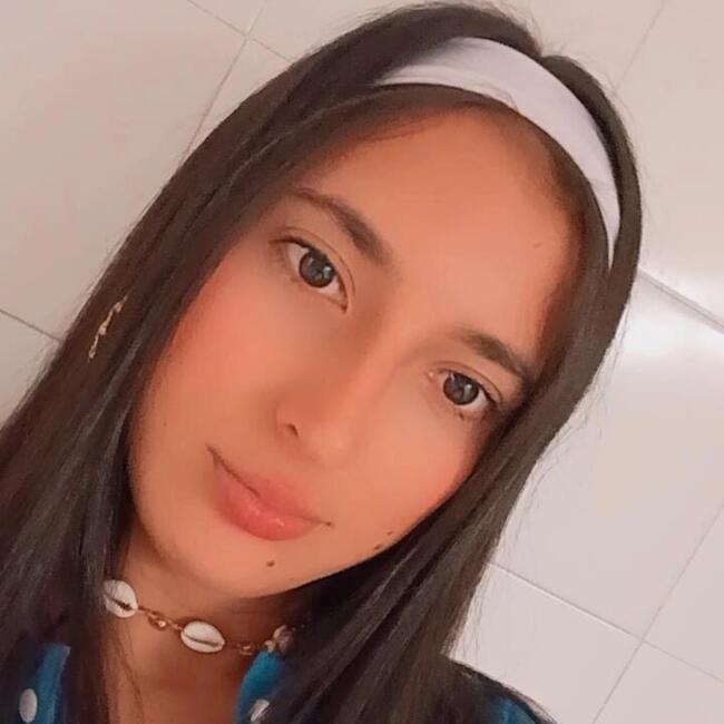 Babysitter in Floridablanca: Heydi