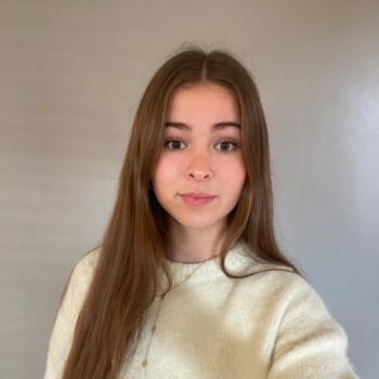 Baby-sitter Plonéis: Ines