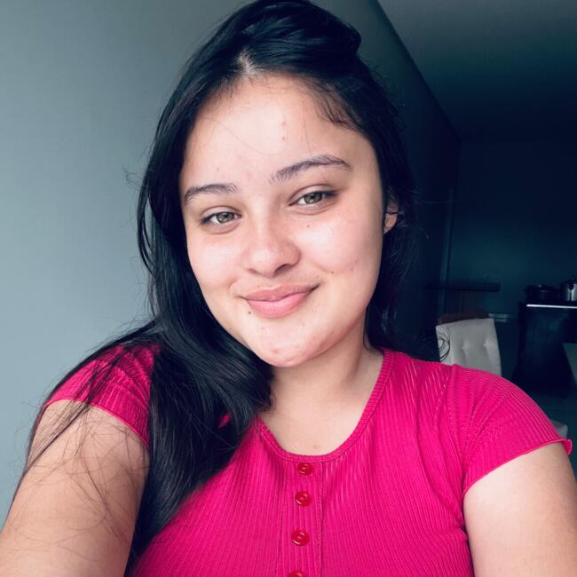Babá em Santo Antônio do Sudoeste: Malena