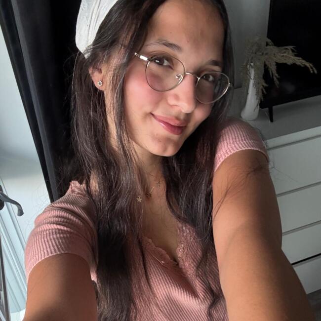 Babysitter in Québec: Roua