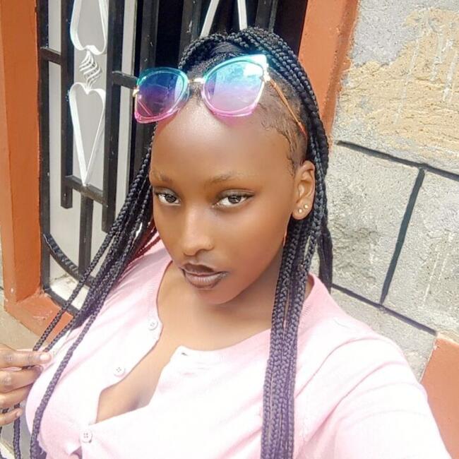 Babysitter in Nairobi: Ashley