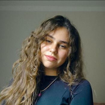 Babysitter in Brodósqui: Isabela