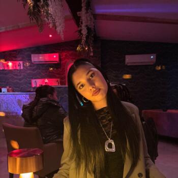 Babysitter in Langoiran: Lwiza