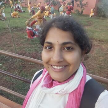 बेबीसिटर बंगलौर: Rekha