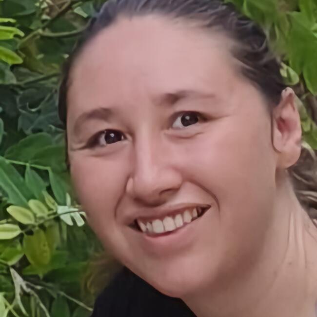 Babysitter in Queenstown: Anais