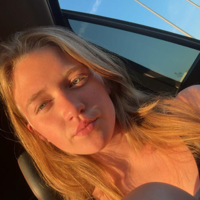 Babysitter in Martinsburg: Lexie