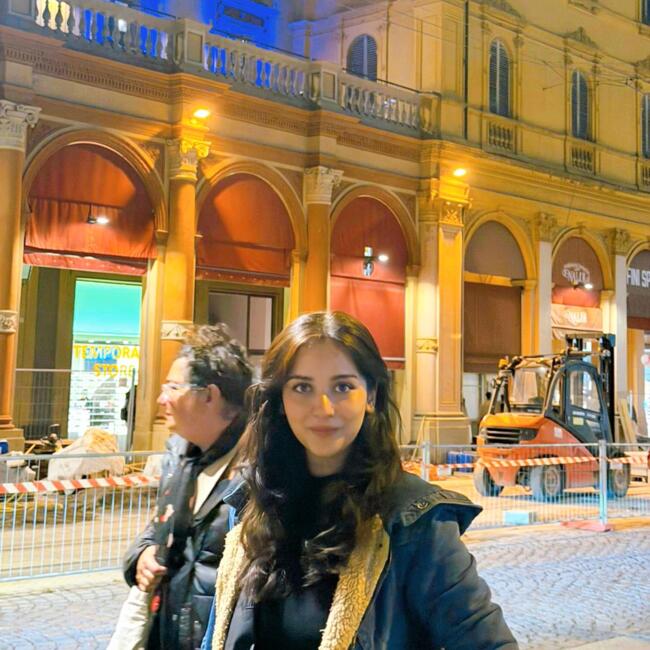 Babysitter in Bologna: Zainab