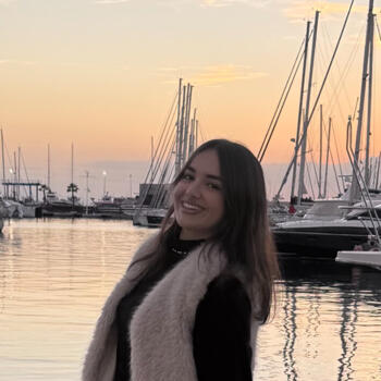 Nanny en Elche: Paula