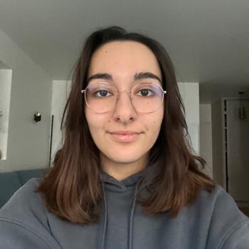 Babysitter in Charenton-le-Pont: Chloé