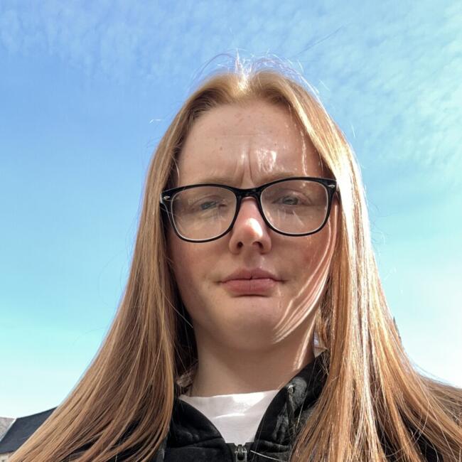 Babysitter in East Kilbride: Jennifer