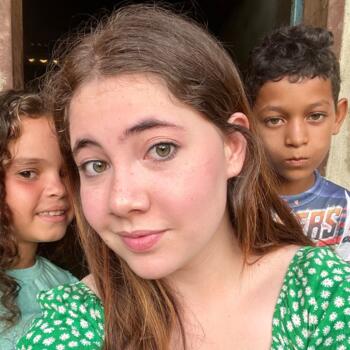 Babysitter in Caracas: Adina