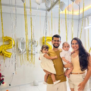 Emprego de babá em Arapiraca: emprego de babá Pedrita