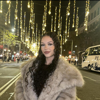 Babysitter in Barcelona: Abril