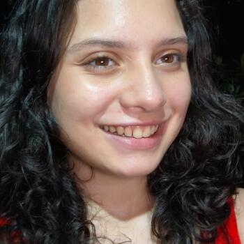 Babysitter in Fernando de la Mora: Alejandra