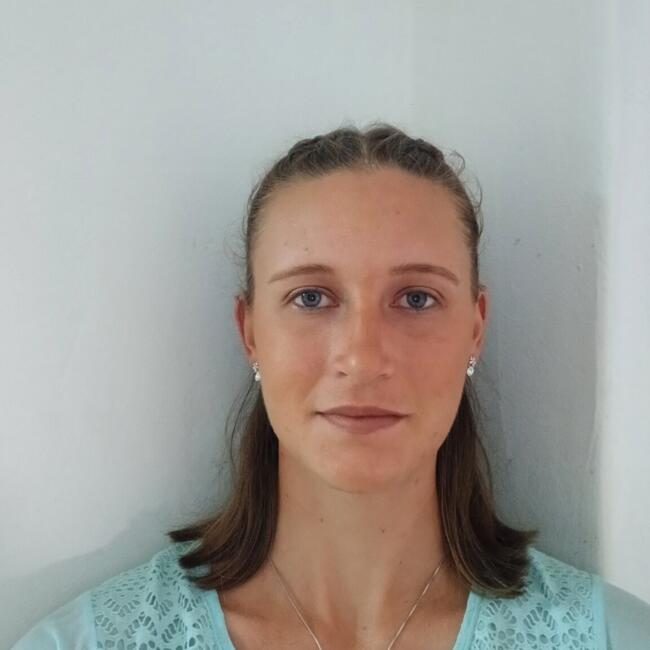 Babysitter in Mandeni: Monique