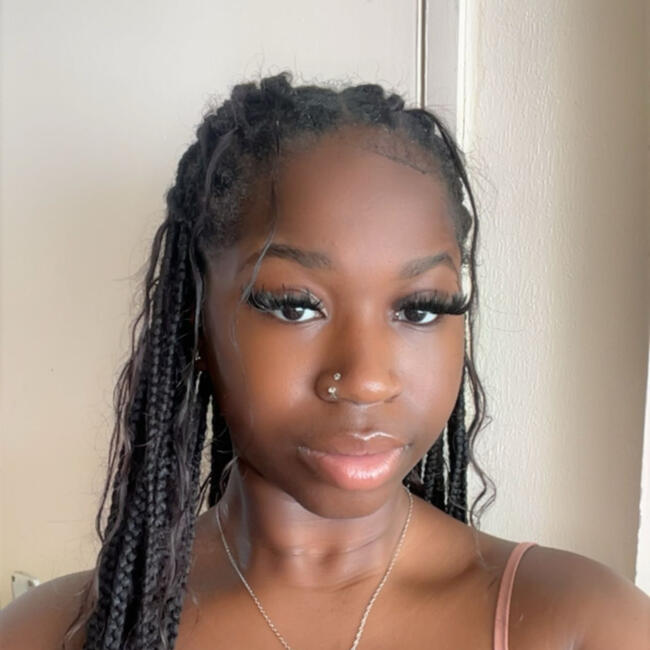 Babysitter in Birmingham: Mega