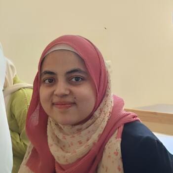 جليسة أطفال الجيزة: Aya