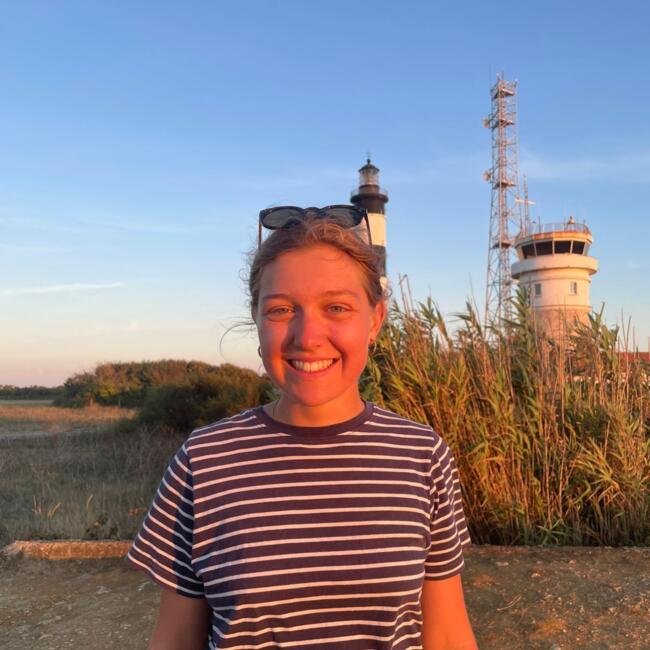 Babysitter in Nantes: Louise