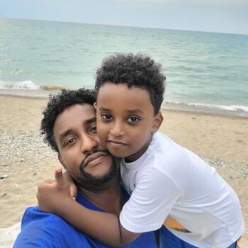 Babysitting job in Waterloo: babysitting job Biniam