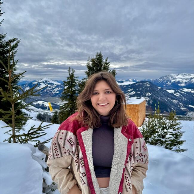 Babysitter in Krems an der Donau: Alina