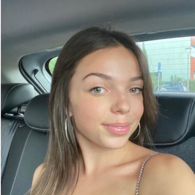 Babysitter in Bordeaux: Anaelle