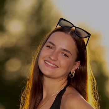 Babysitter in Strasbourg: Élise