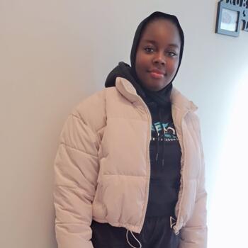 Babysitter London: Zainab