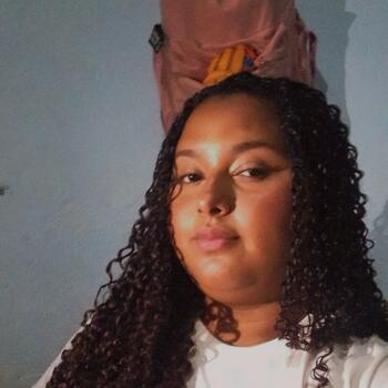Babysitter in Fortaleza: Alice