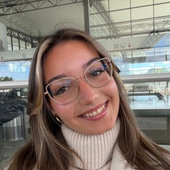 Babysitter in Seixal: Rita