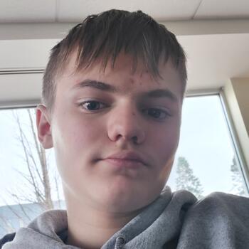 Babysitter in Gresham: Macray