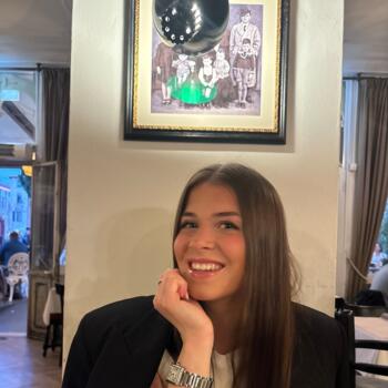 Babysitter Mussolente: Elena