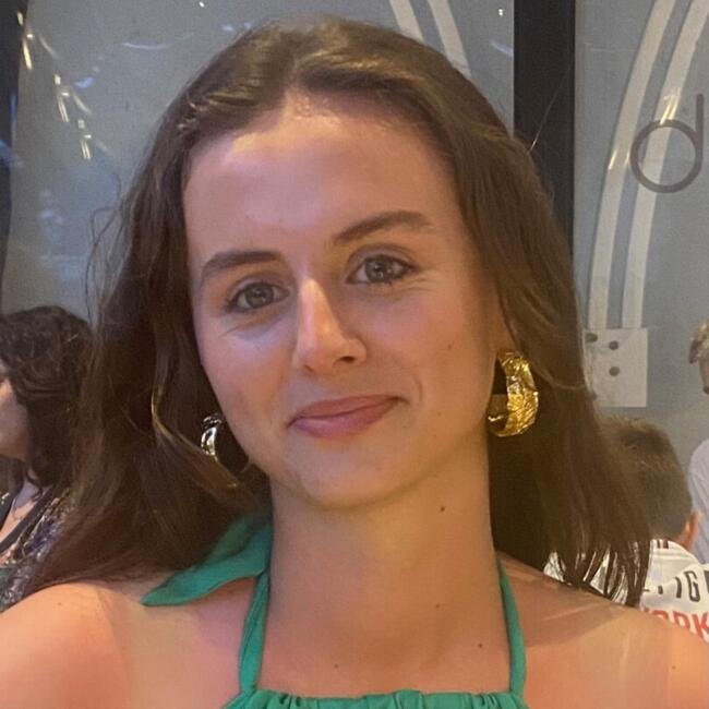 Babysitter em Lisboa: Clara