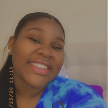 Babysitter Columbia (Maryland): Iyonna