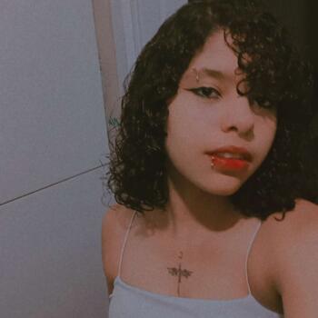 Babysitter in Belford Roxo: Camila