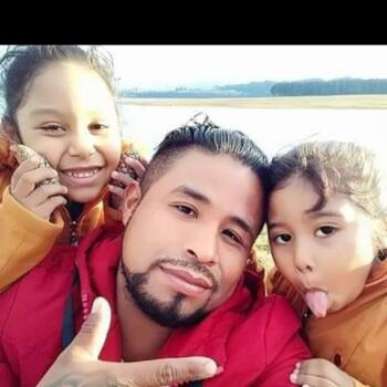 Babysitting job in García: babysitting job Gustavo