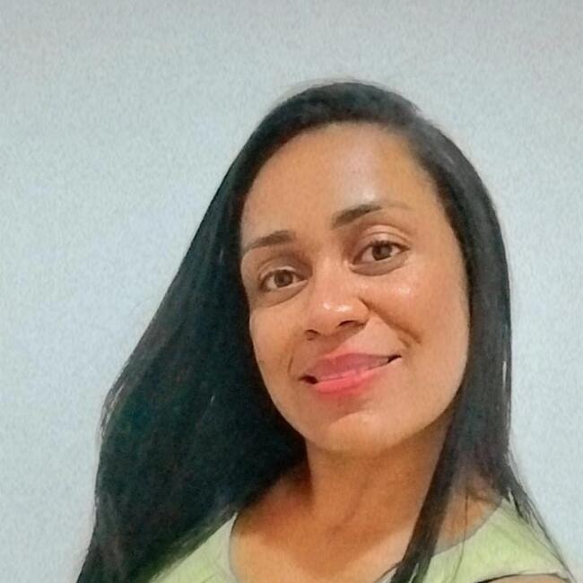 Babysitter in Salvador: Adaiana