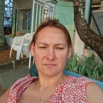 Babysitter in Couëron: Adeline