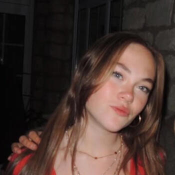 Babysitter in Mareil-Marly: Oriane