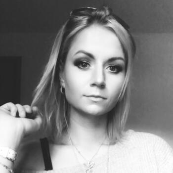 Babysitting job in Nottingham: babysitting job Dangvira