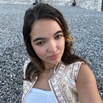 Babysitter in Thornton: Gianna