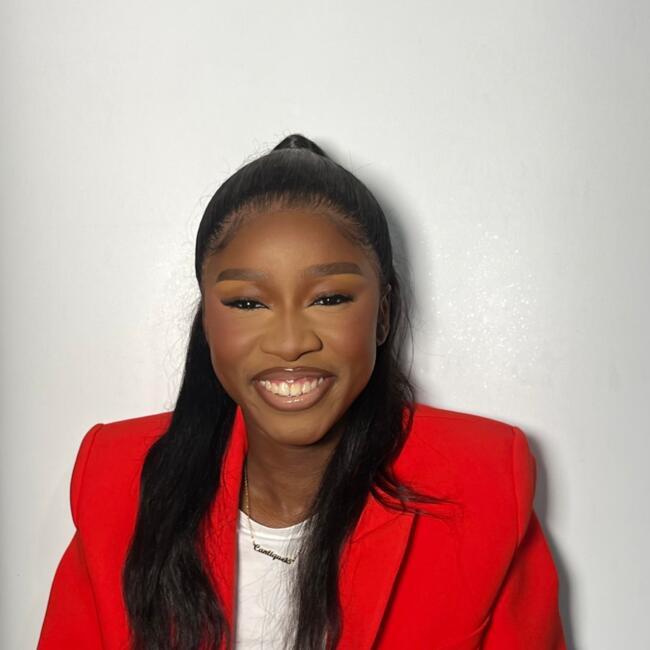 Babysitter in Montreux: Justine