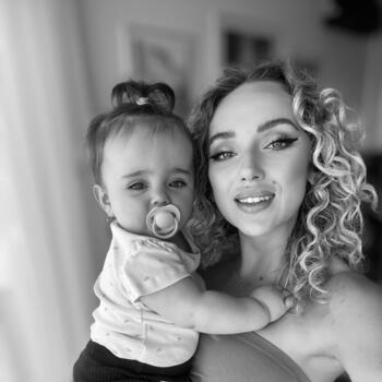 Babysitting job in Prague: babysitting job Tereza