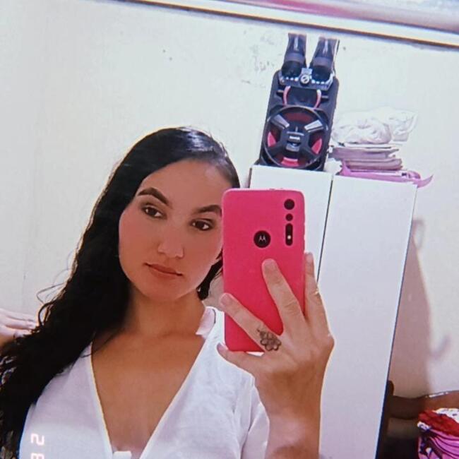 Babysitting job in Camocim de São Félix: Kaline